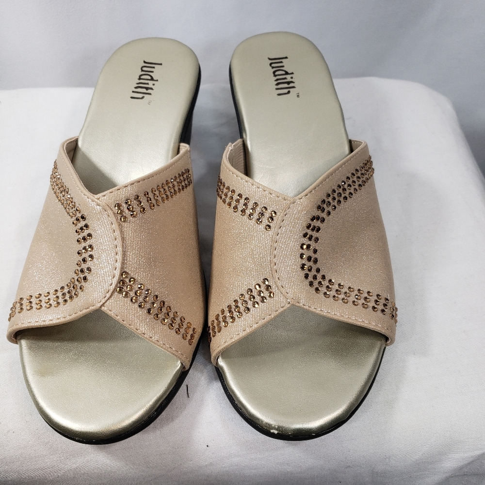Judith Champagne & Gold Jewel / Rhinestone Accent Dressy Heeled Mules Size 6M